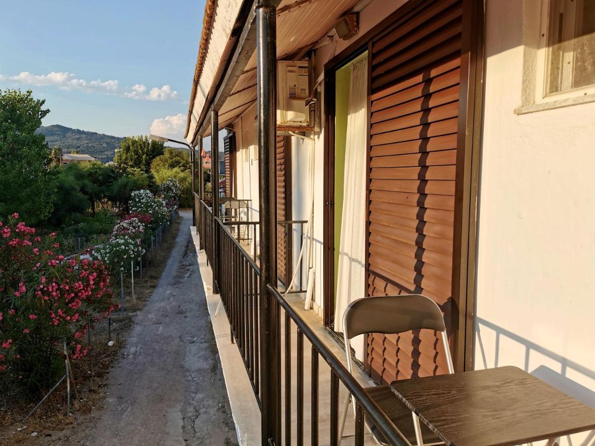 Maria'S Studios Agios Georgios  Zewnętrze zdjęcie