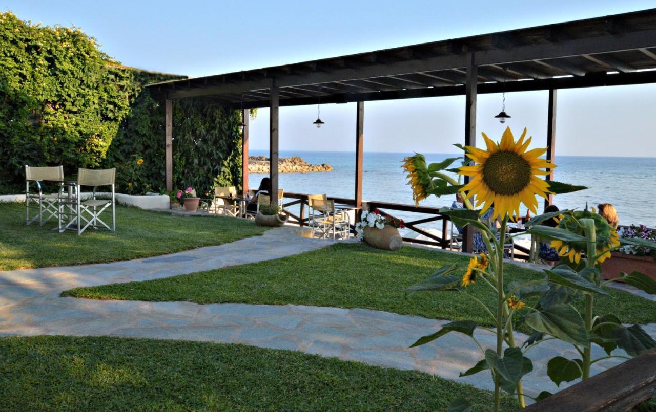 Maria'S Studios Agios Georgios  Zewnętrze zdjęcie